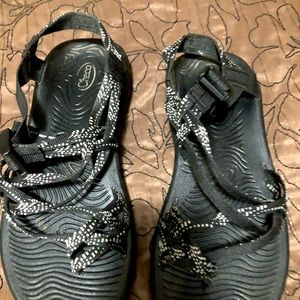 Women’s size 10 Chaco’s sandals. EUC